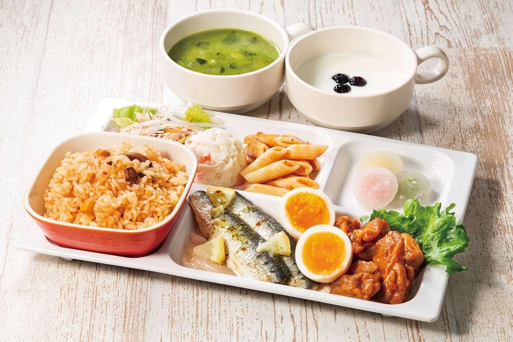 컴포트 호텔 하치노헤 레스토랑 사진